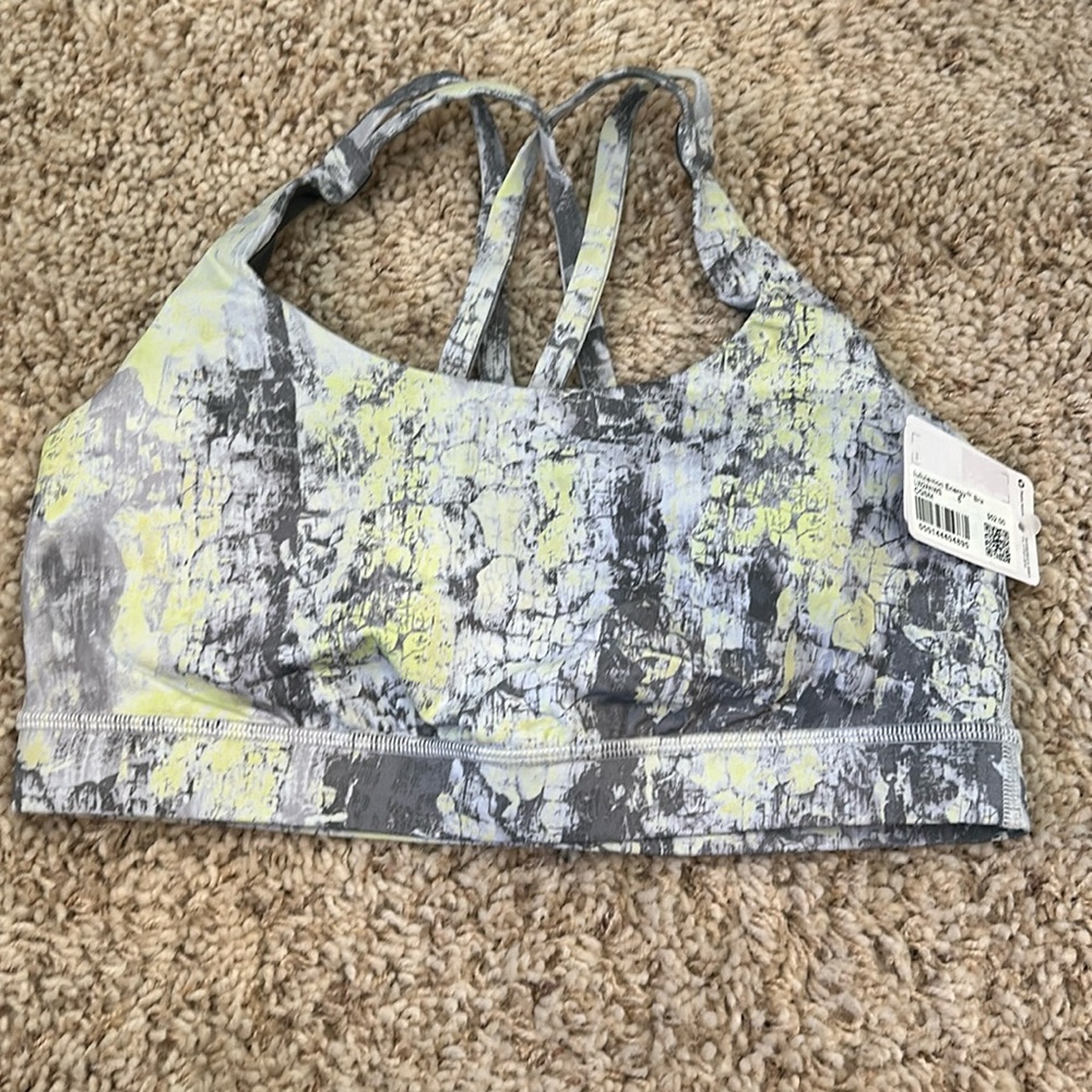 New with tags lululemon bra size 8